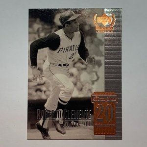 1999 Upper Deck Century Legends Pittsburg Pirates #20 Roberto Clemente HOF